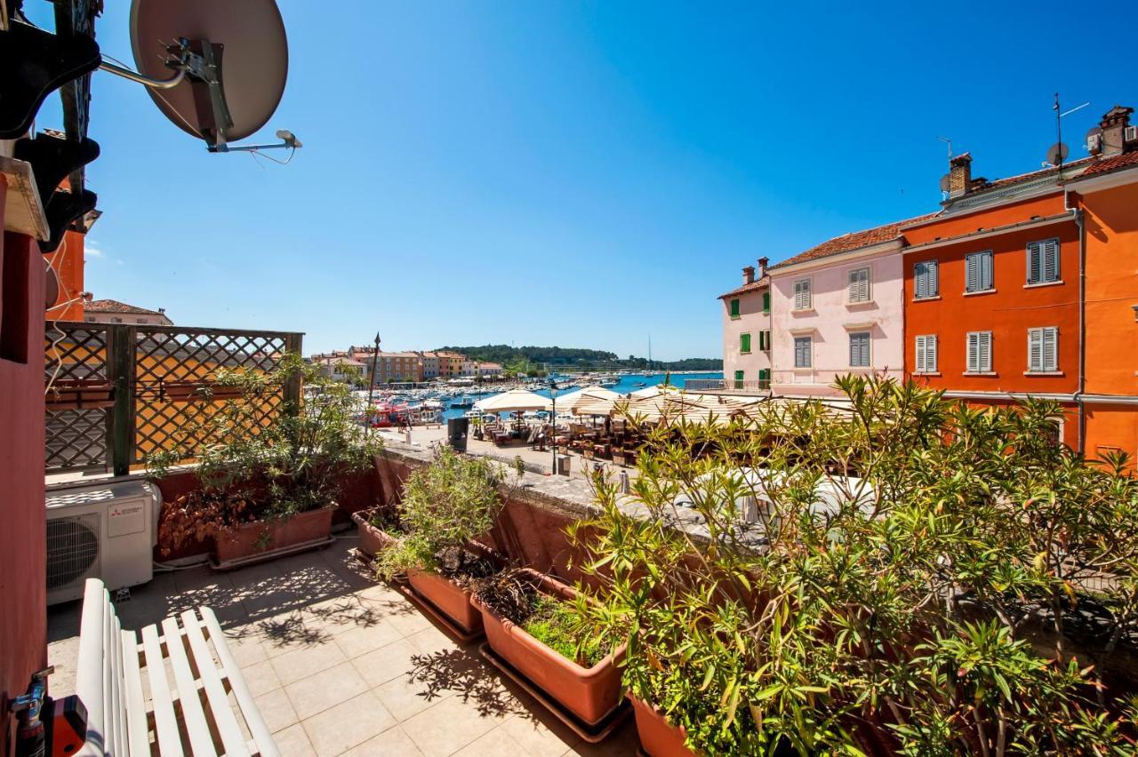 רוביני Carera Seaview Apartments מראה חיצוני תמונה